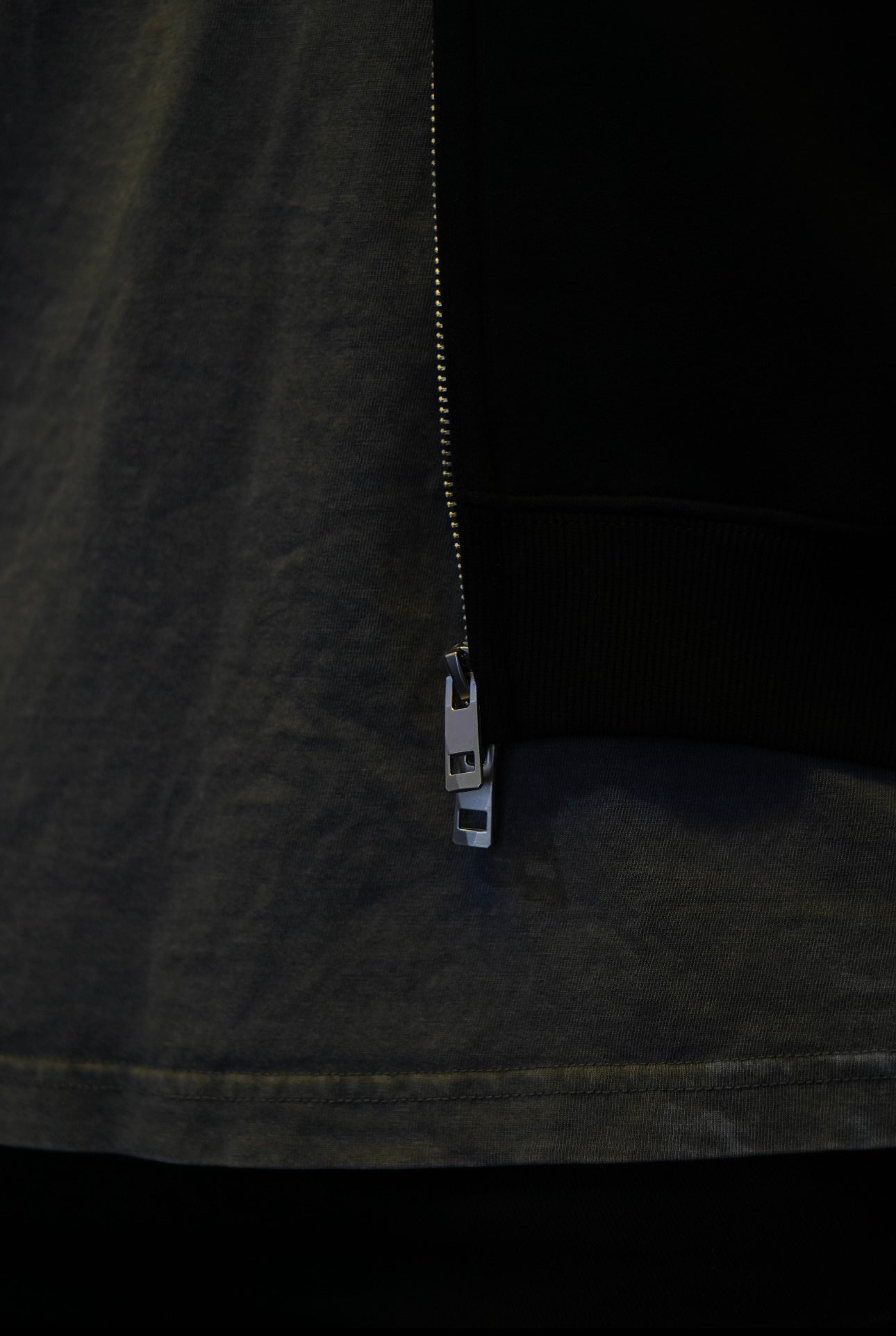 Black ‘Bodybuilding Clique’ Zipper